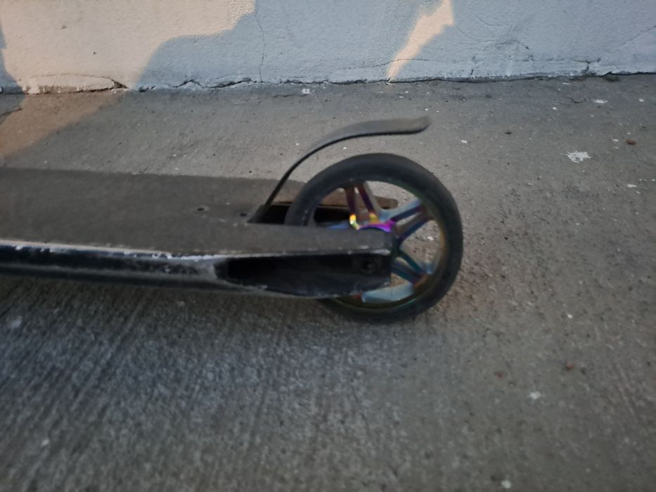 Продам трюковой самокат tech team