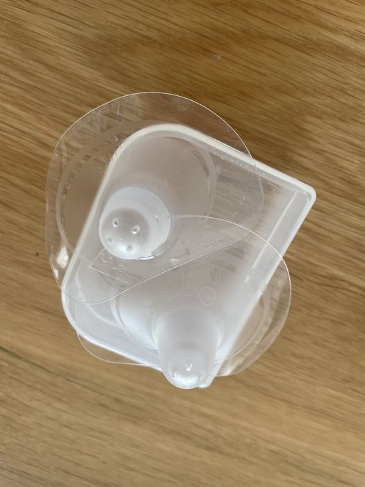 Doua seturi protectoare de mameleoane