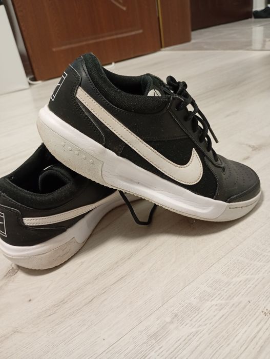 Маратонки Nike без забележки