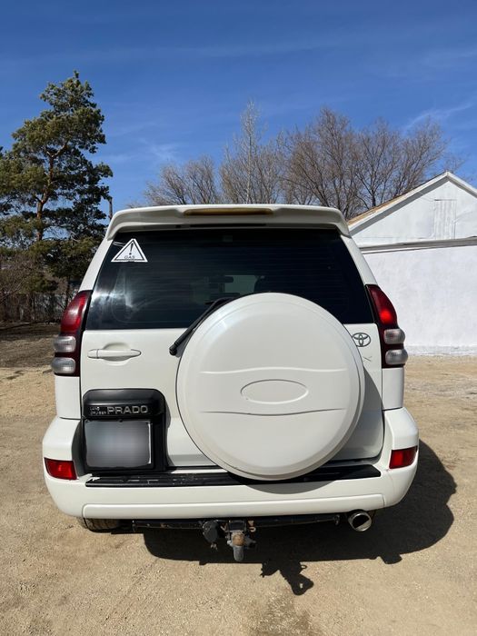 Toyota land cruiser prado