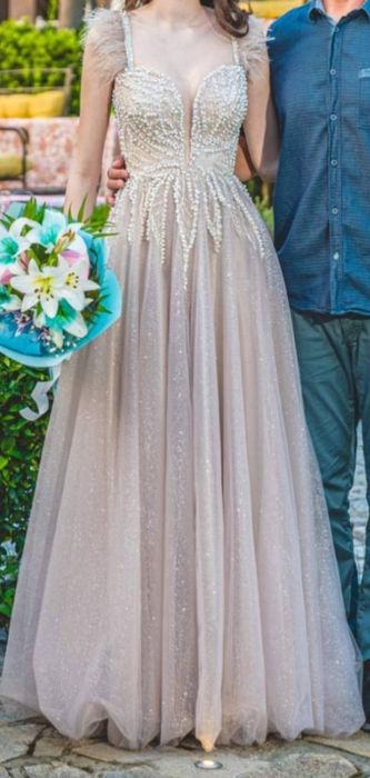 Разкошна бална рокля!