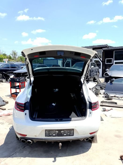 Porsche Macan 3.0 TDI V6  , 2014 г. CTB мотор ,258 к.с ,1 брой на части