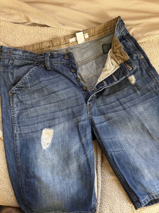 Pantaloni scurti