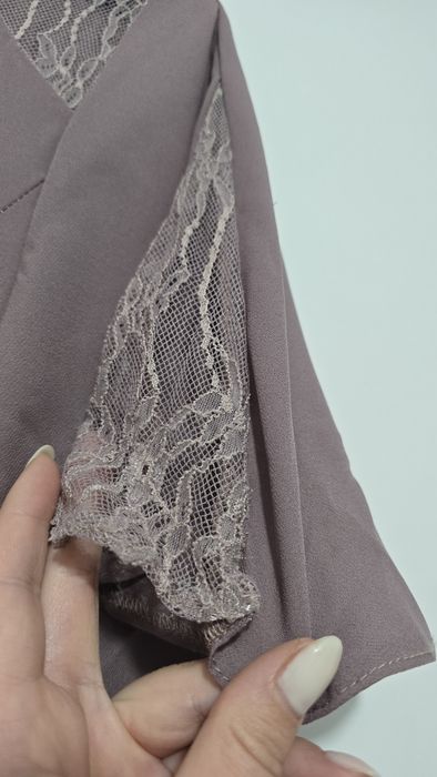 Rochie Asos Lunga Tall cu insertii din dantela evenimente deosebite