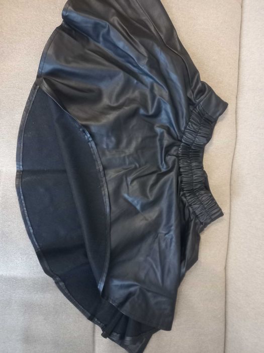 Продам юбку (эко кожа)