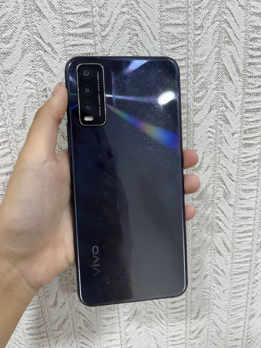 Продаю телефон v2027 vivo