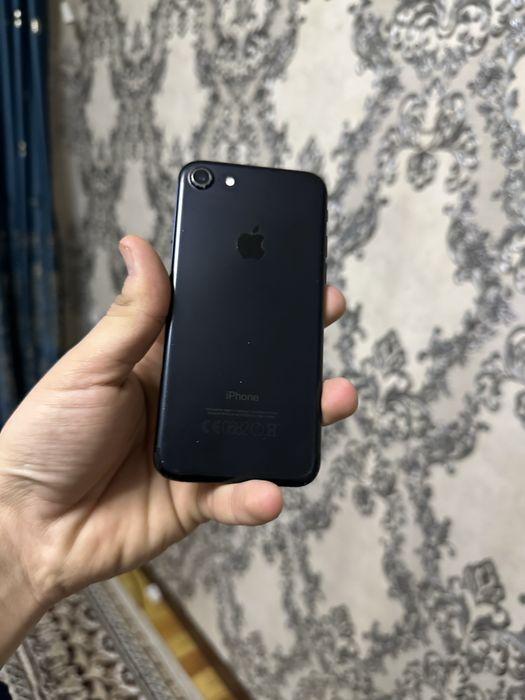 IPhone 7 Sotiladi sirochna