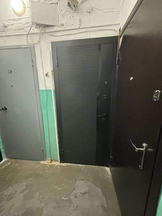 Продам 2 комнатую кайсенова 125