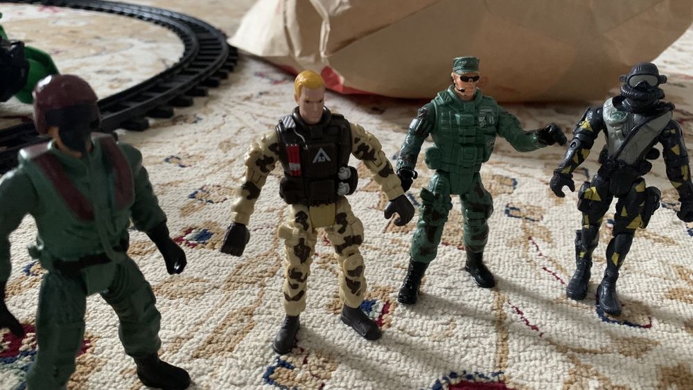 Солдатики с оружиями