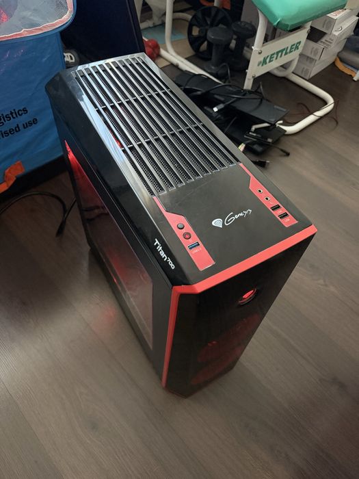 Запазен компптър Genesis Titan 700