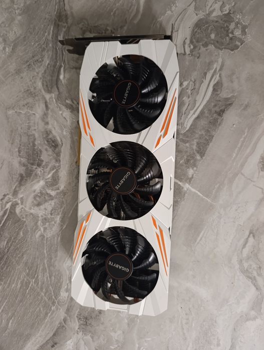 GTX 1080 TI Gigabyte