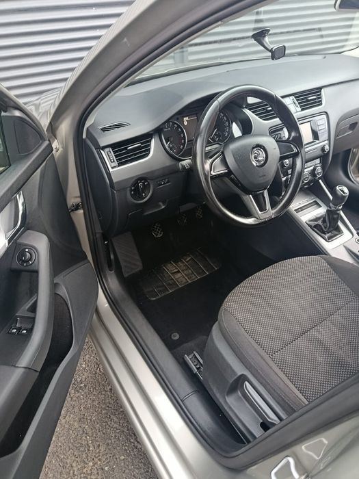 SKODA Octavia 2016 — imagine 3