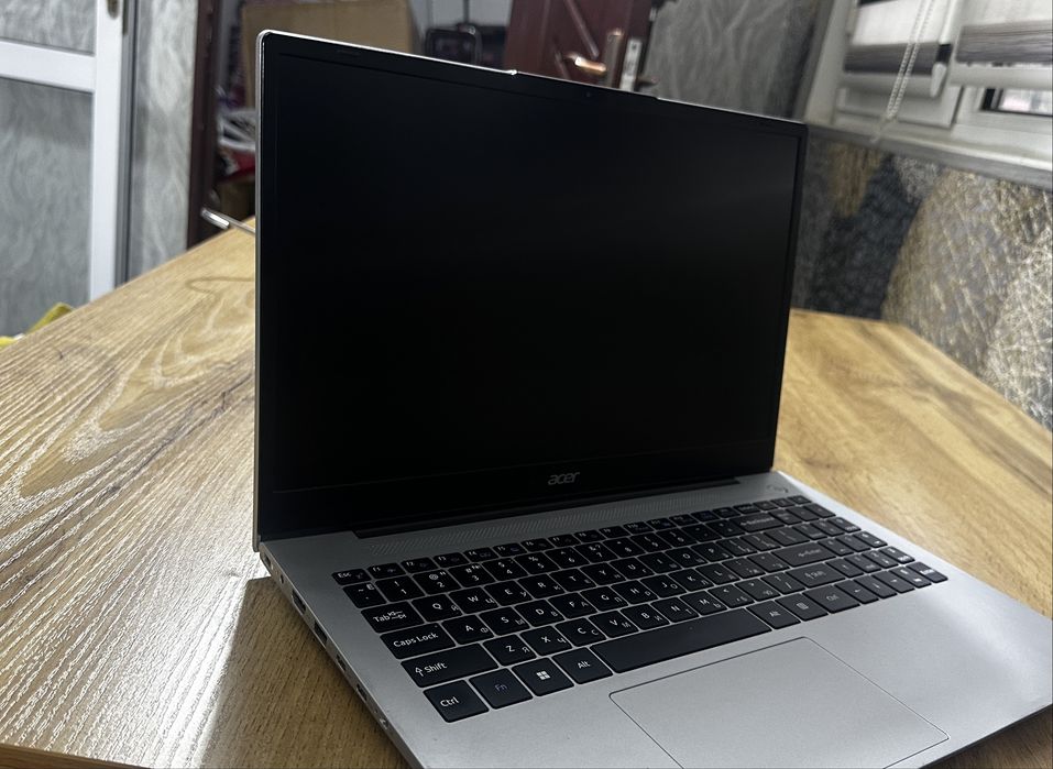 Ноутбук acer  (для офисной работы или для учебы)-2025