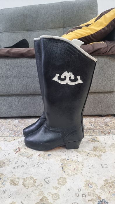 Етіктер сатылады