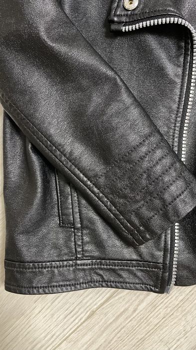 Куртка кожанная 98-104 р.