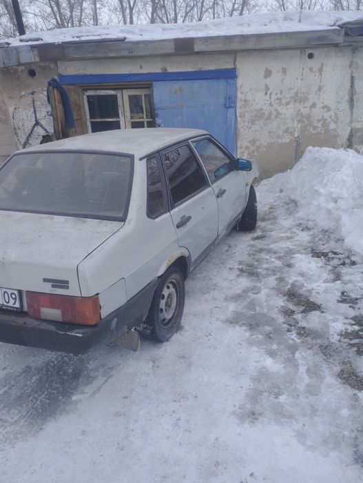 Продаю ваз 21099