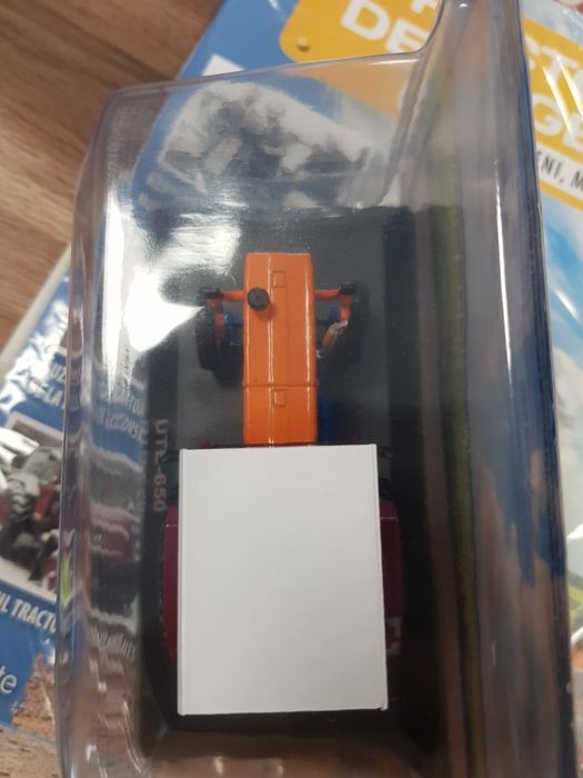 Tractor UTB Deagostini scara 1:43, UTB 650