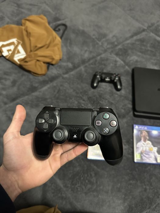Playstation 4 Slim, ЗАПАЗЕН!, 861 GB място