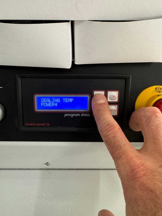 Tunel de ambalat cu folie contractibila-Masina de baxat industriala.