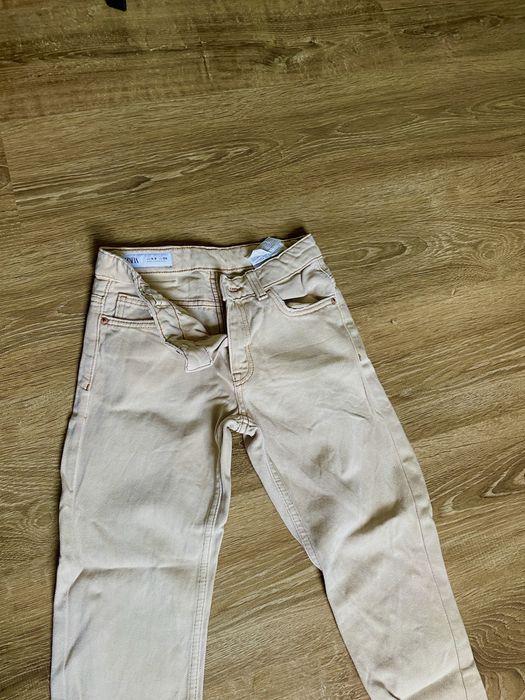 Продавам Яке “Polo”,дънки “Zara” и екип като нови