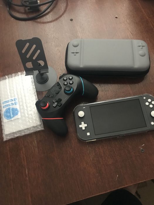 Xbox и Nintendo Switch Lite + подарок