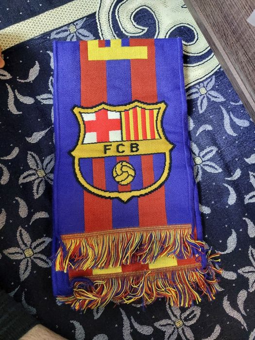 Шарф Барселона купленный в Испании