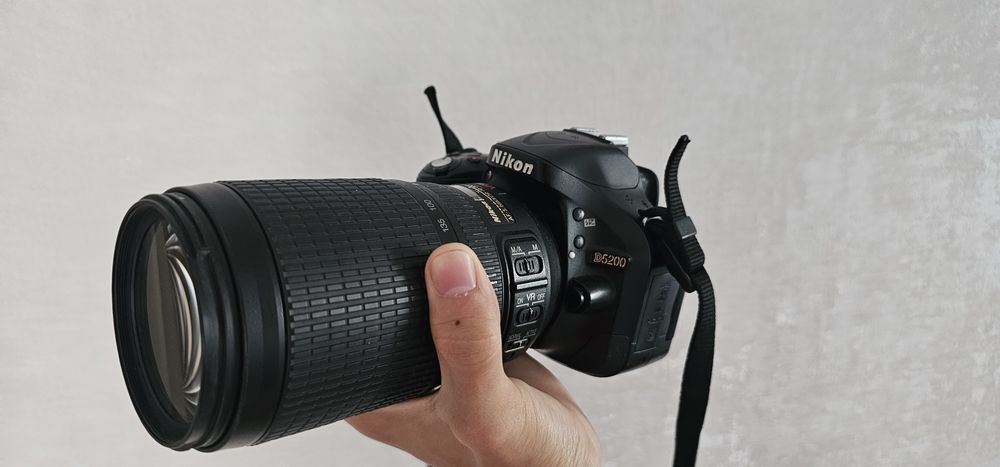 Nikon d5200 body