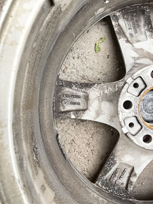 Продавам ляти джанти за BMW X3 X1 17цола.Цена 400евро.