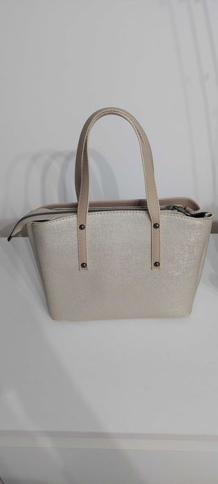 Чанта в златисто