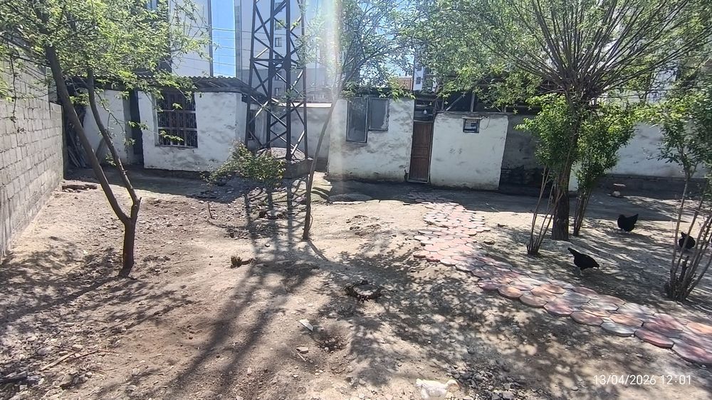 3 sotihli turar joy yer uchastkasi sotiladi svet, suv bor