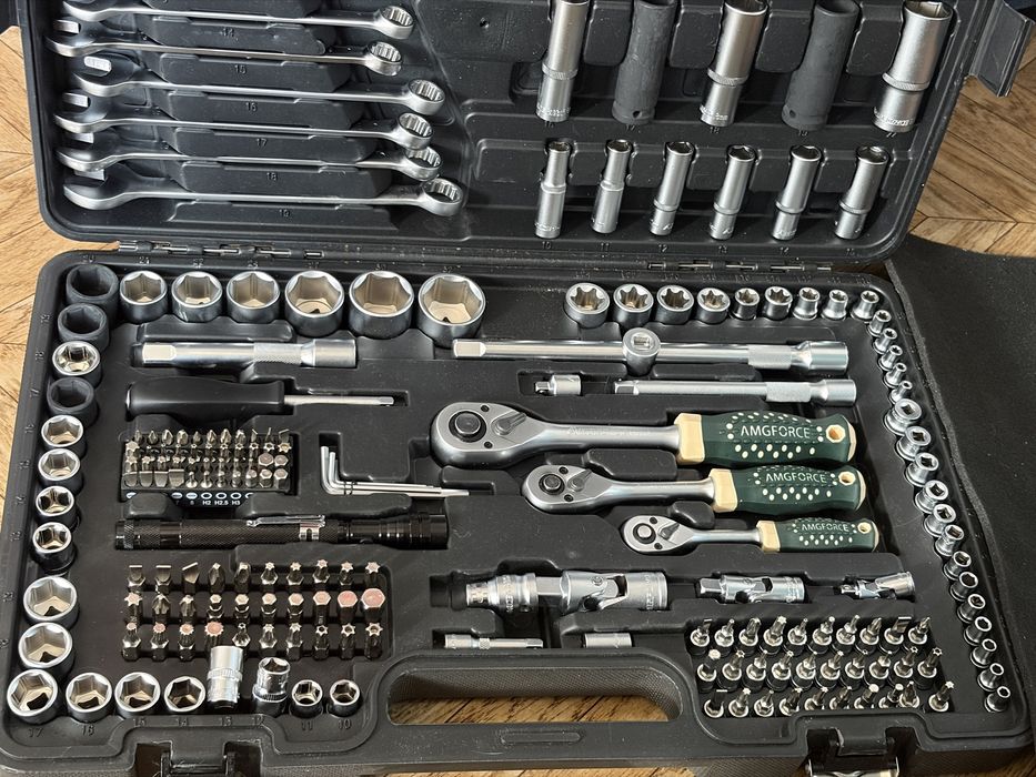 Продам набор ключей AMG 216 предметов