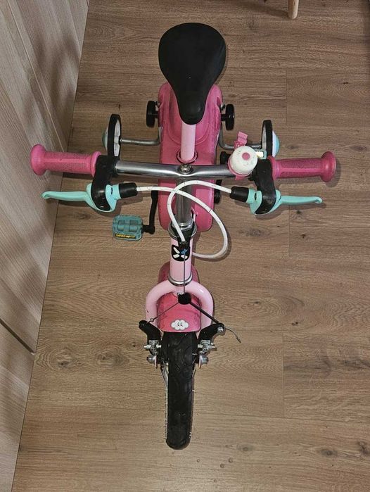 Bicicleta copii B'TWIN roz, 14", cu roti ajutatoare – stare buna