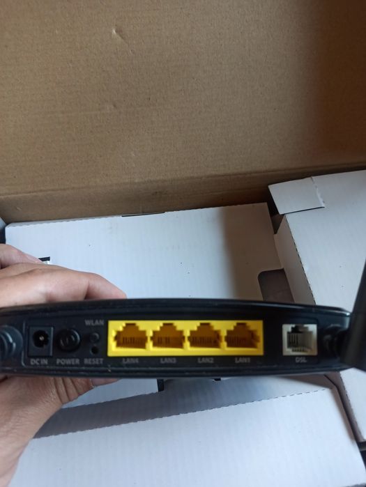 Продам ADSL роутер