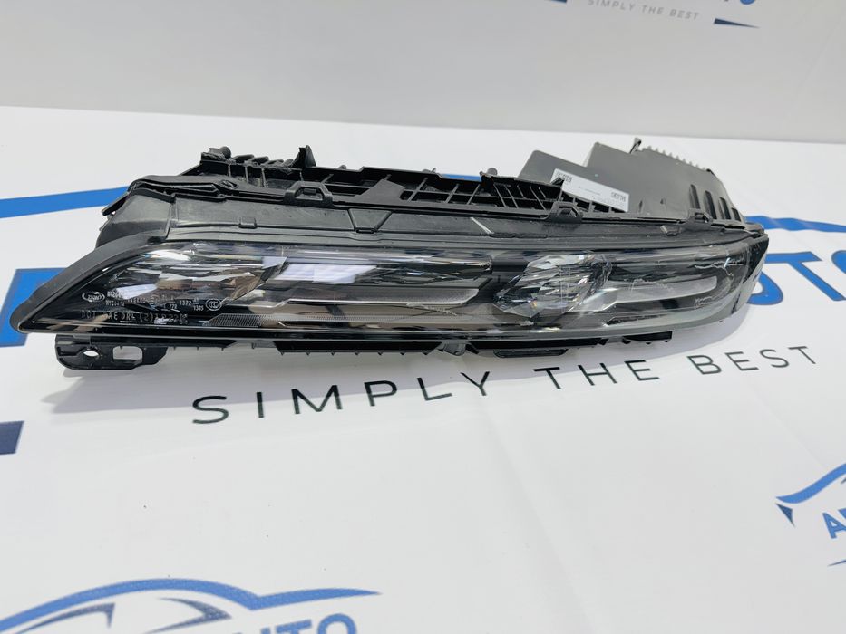 Far stanga Crystal Led BMW seria 7 dupa 2022 cod 9879935-14