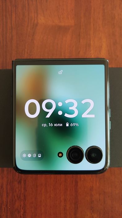 Motorola Razr 60 Ultra 512/16 Scarab Blue