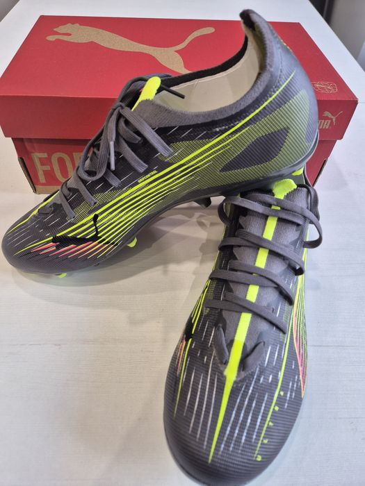 Футболни обувки Puma Ultra 5 Match MG