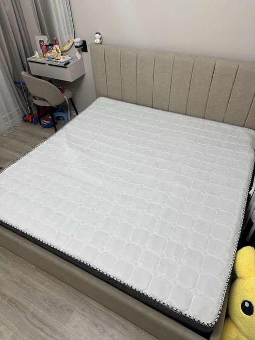 Матрас для кровати 2х2