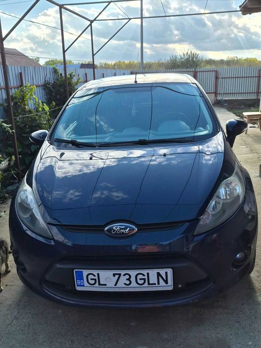 Ford fiesta mașină