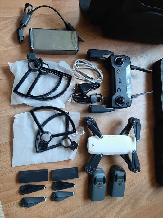 Классный мини-дрон DJI Spark