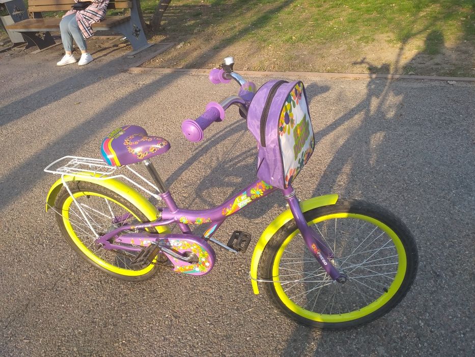Велосипед на девочку 7-10 лет