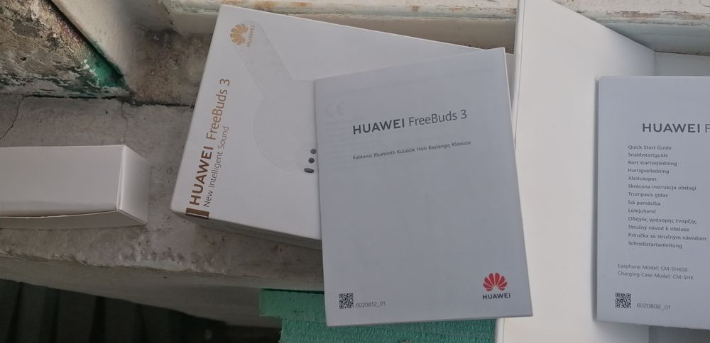Безжични блутут сшушалки Huawei freebuds 3
