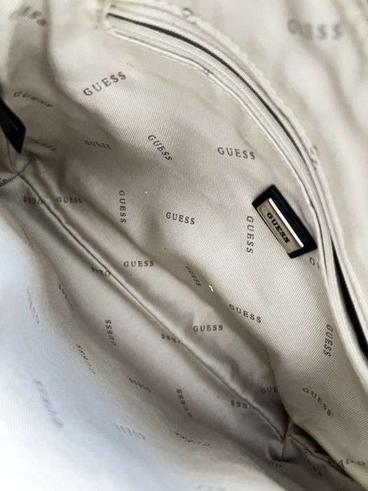 Чанта Guess