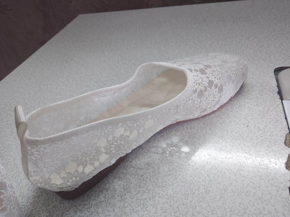 Продам балетки женские