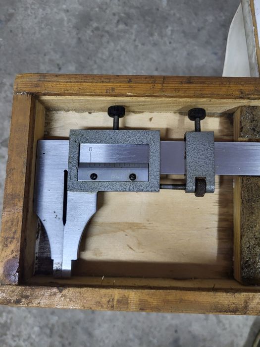 Штангенциркуль 250-710мм.