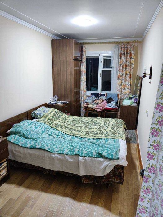 Олмазор Коракамиш 1/2 да 3 хонали уй сотилади.