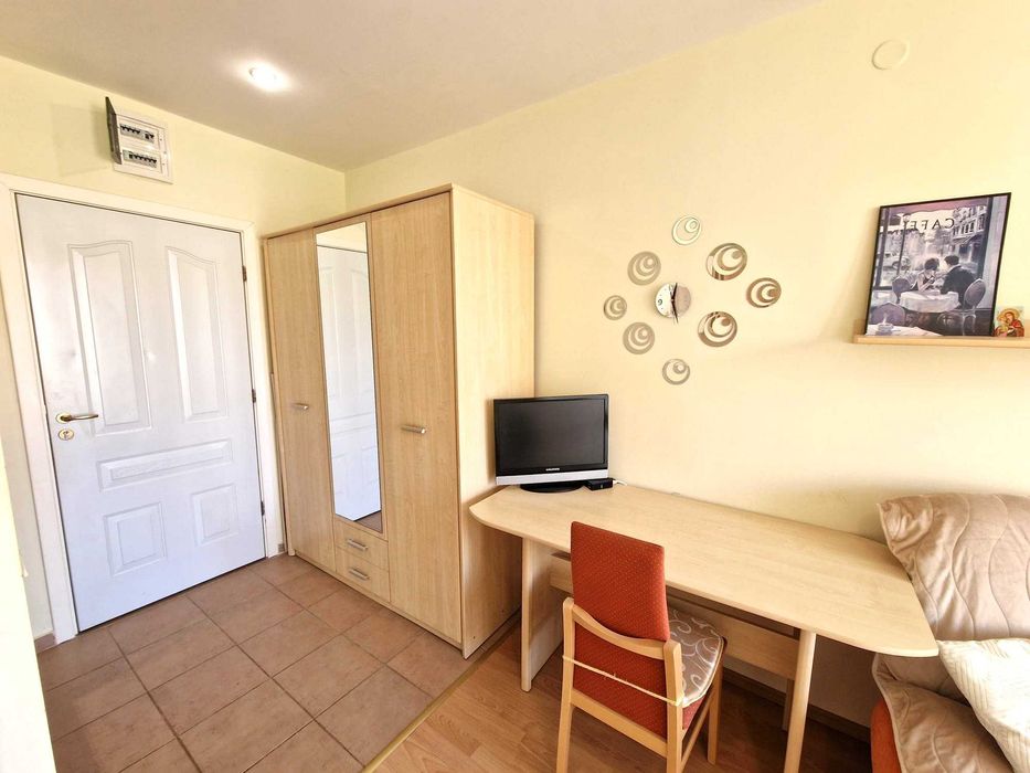 Продава се Едностаен апартамент в к.к. Слънчев бряг - 37 кв.м за 807 €/кв.м - Снимка #2