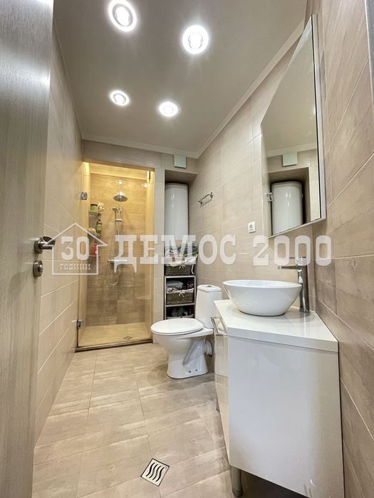Продава се Двустаен апартамент в Варна, Левски - 83 кв.м за 2350 €/кв.м - Снимка #10