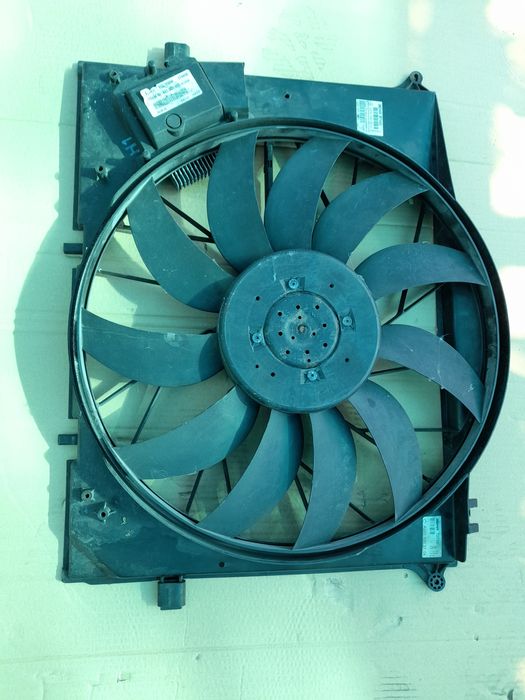 Ел вентилатор мерцедес S-Class W220 Mercedes S-Class W220