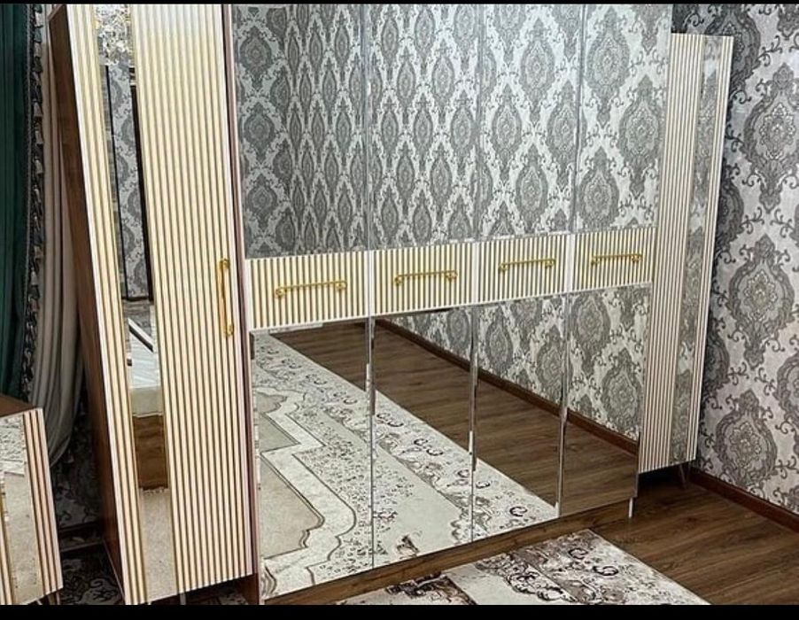 Спальный гарнитур