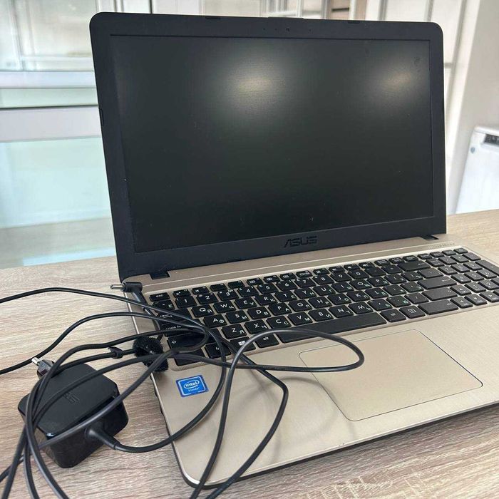 000С32/ Ноутбук ASUS VivoBook X540M / sk154891